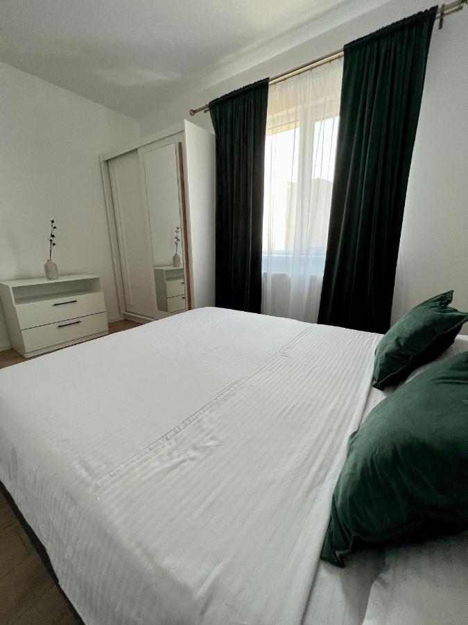 Central Riverfront Apartment Bucharest Luaran gambar